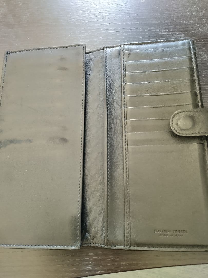 BOTTEGA VENETA 編み込みレザー長財布