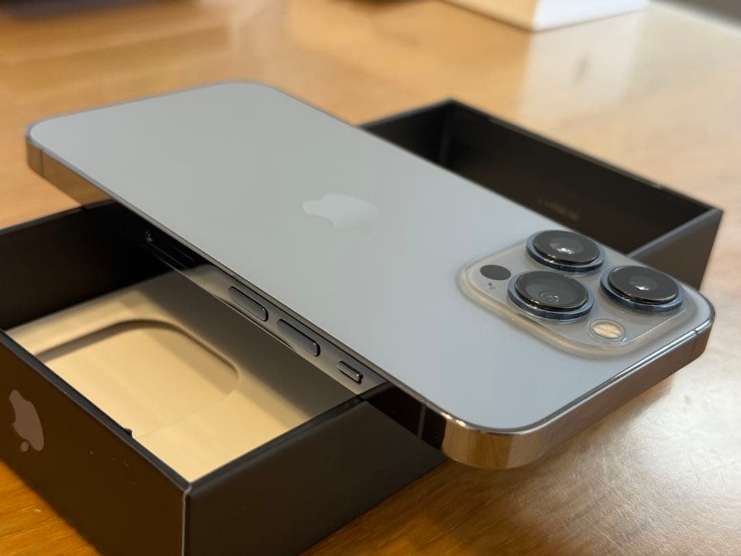 海外版 iPhone13Pro 256GB 青シエラブルー