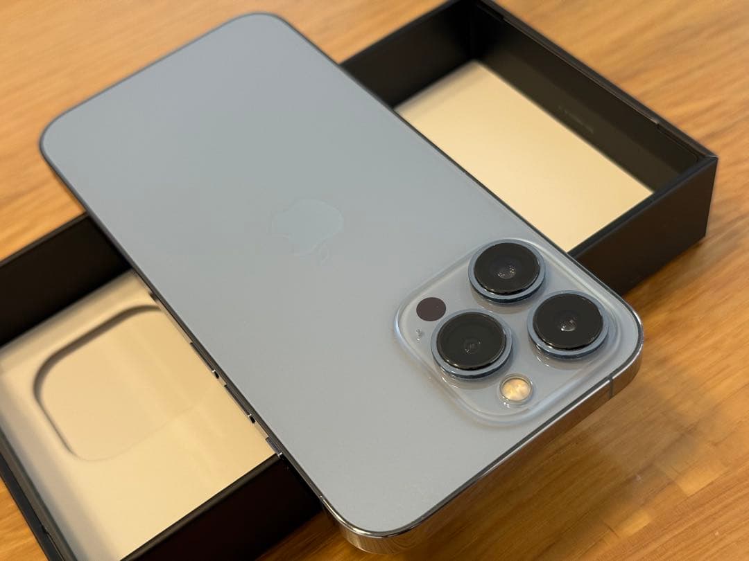 海外版 iPhone13Pro 256GB 青シエラブルー