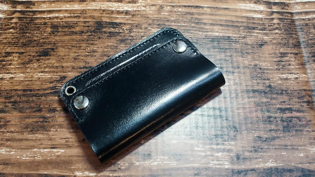 ミドルトラッカーウォレット　馬革 茶芯ブラック シルバー トラッカーウォレット