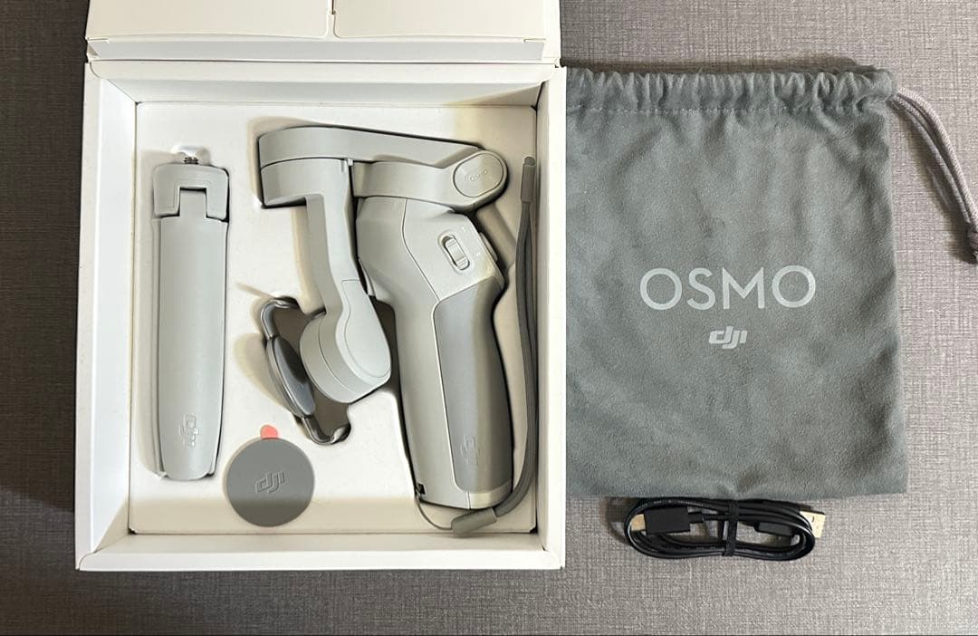 【DJI 】美品 OM4 スマートフォン用ジンバル 手ブレ補正 ・匿名配送