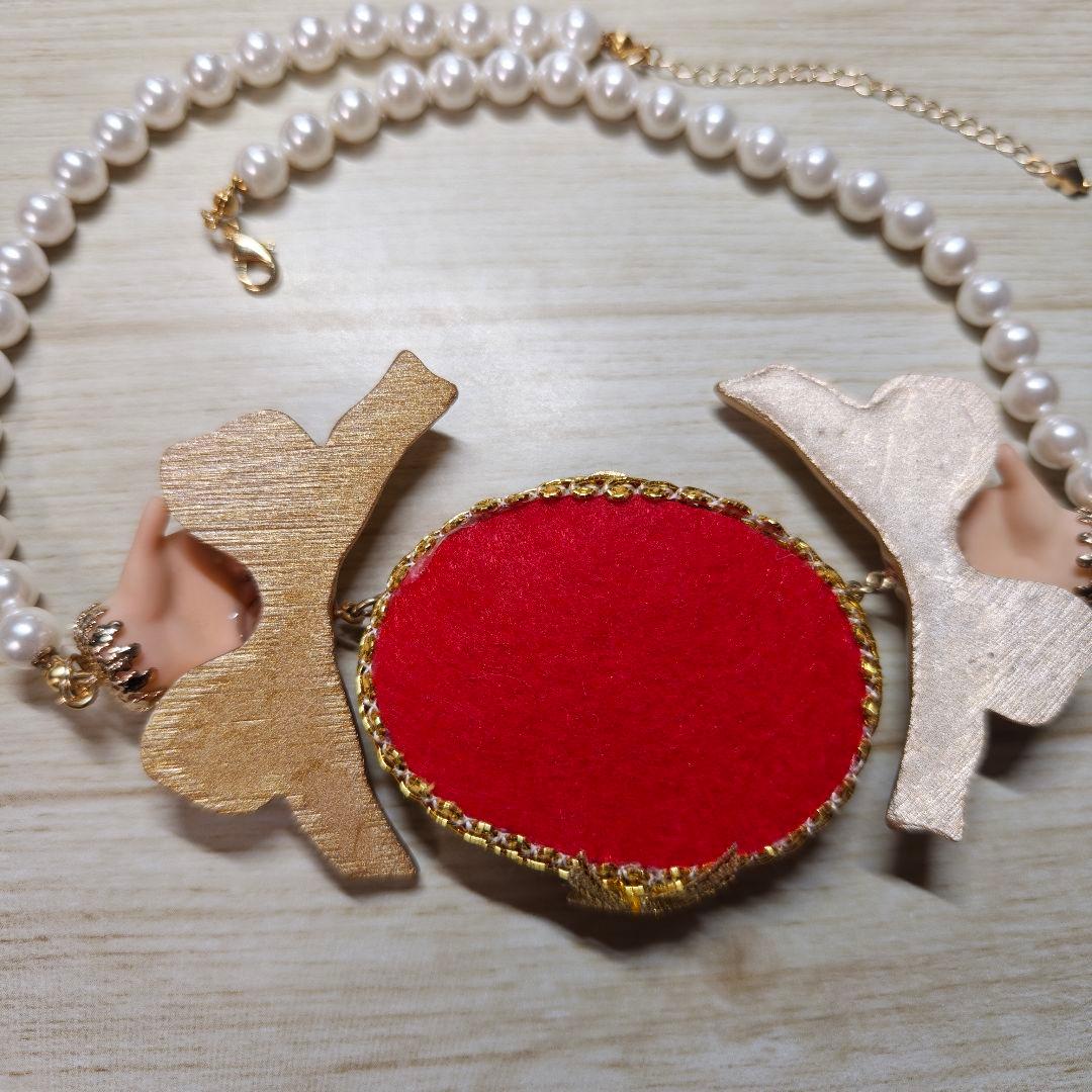 Unlogical Poemユニークな人形モチーフ ネックレス