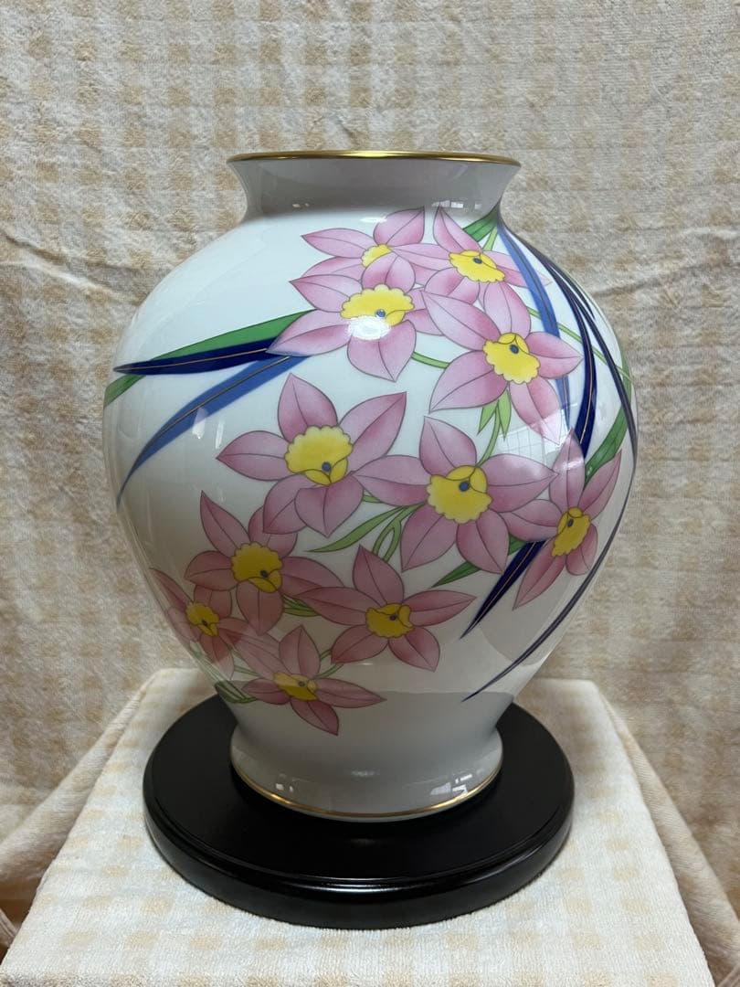 香蘭社　洋蘭　花瓶（専用木製花台付き）