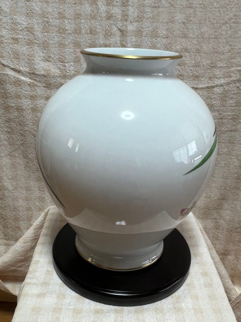 香蘭社　洋蘭　花瓶（専用木製花台付き）