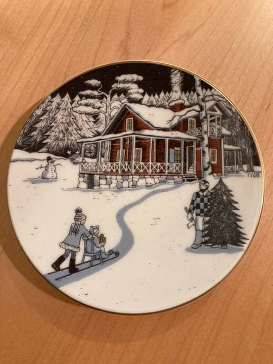 アラビア　冬赤い家　プレート