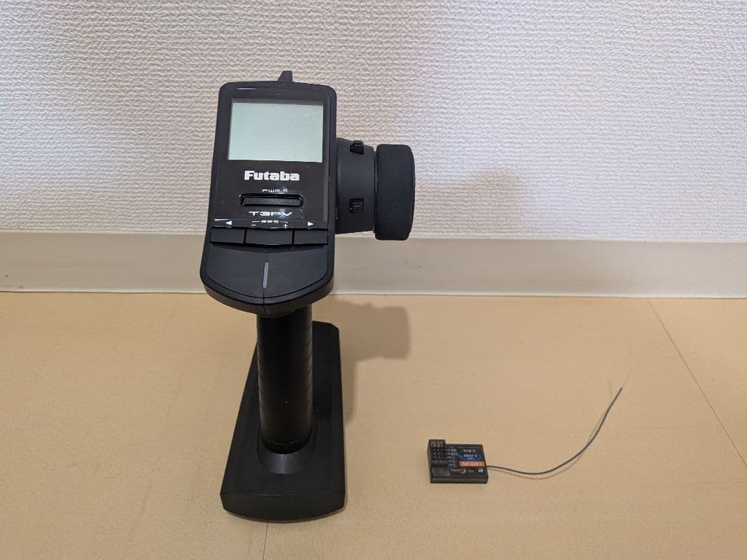 フタバ　3PV 2.4Ghz プロポ　レシーバーセット