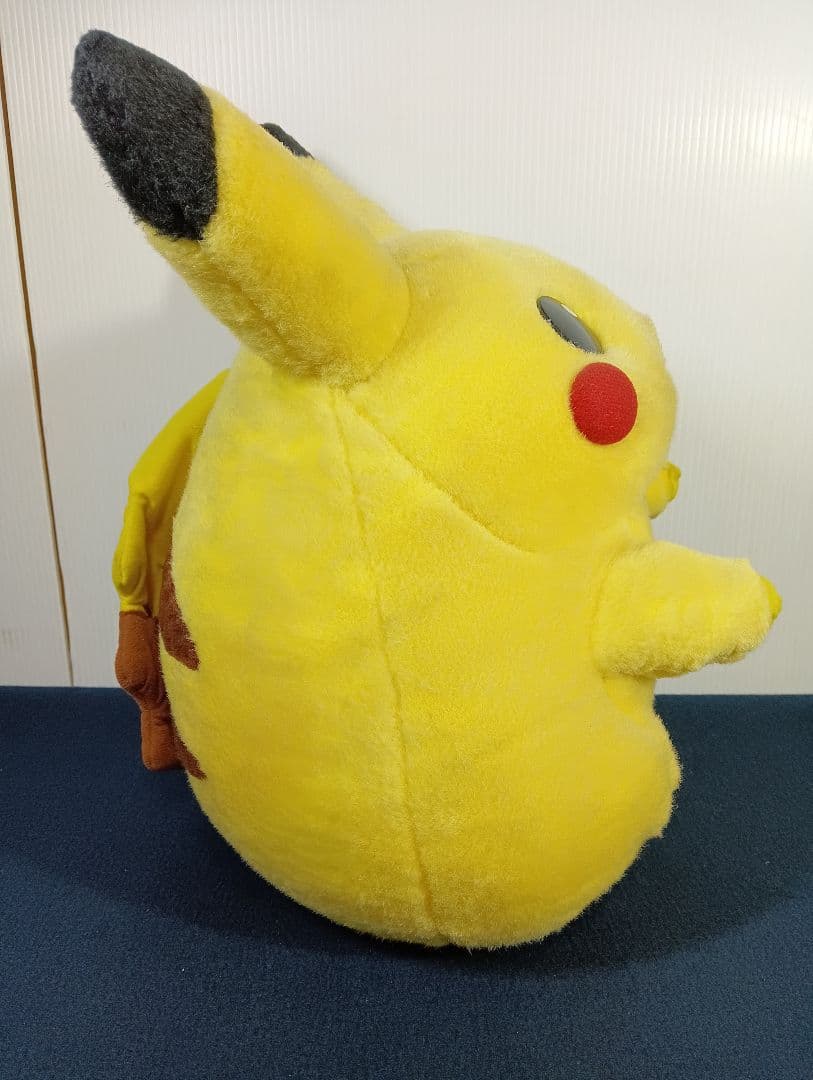 ピカチュウ ぬいぐるみ  ポケットモンスター ポケモン