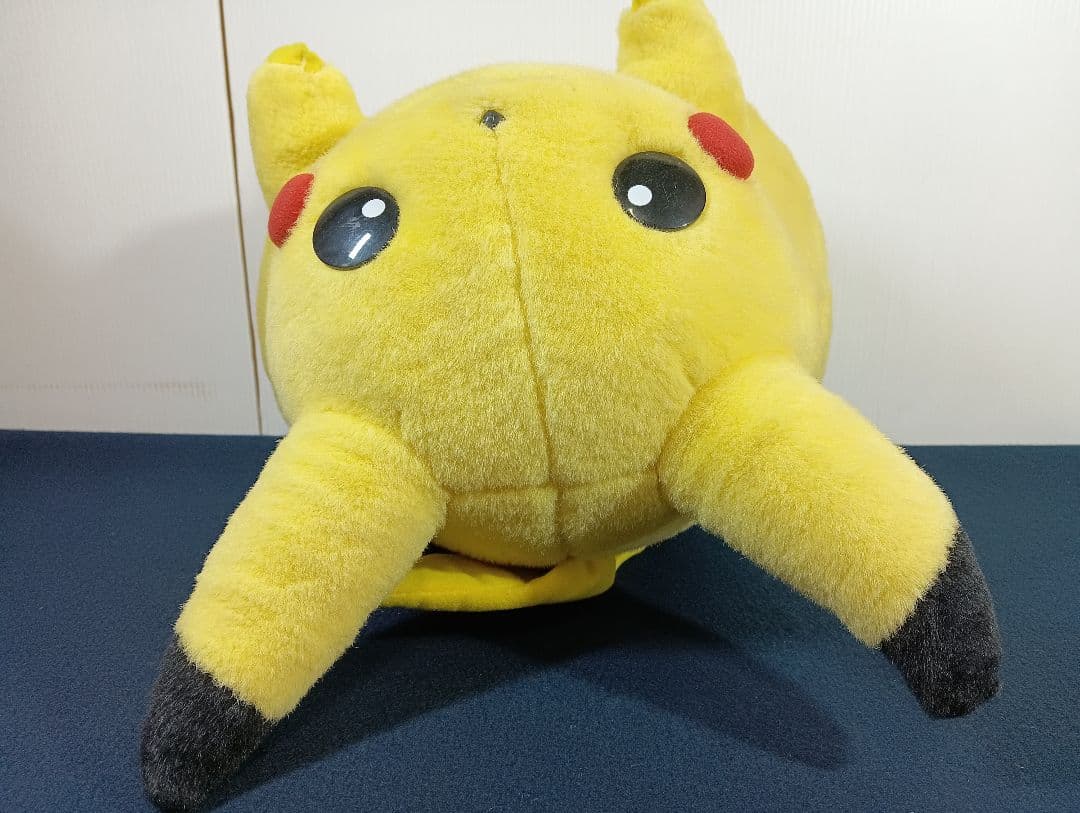 ピカチュウ ぬいぐるみ  ポケットモンスター ポケモン