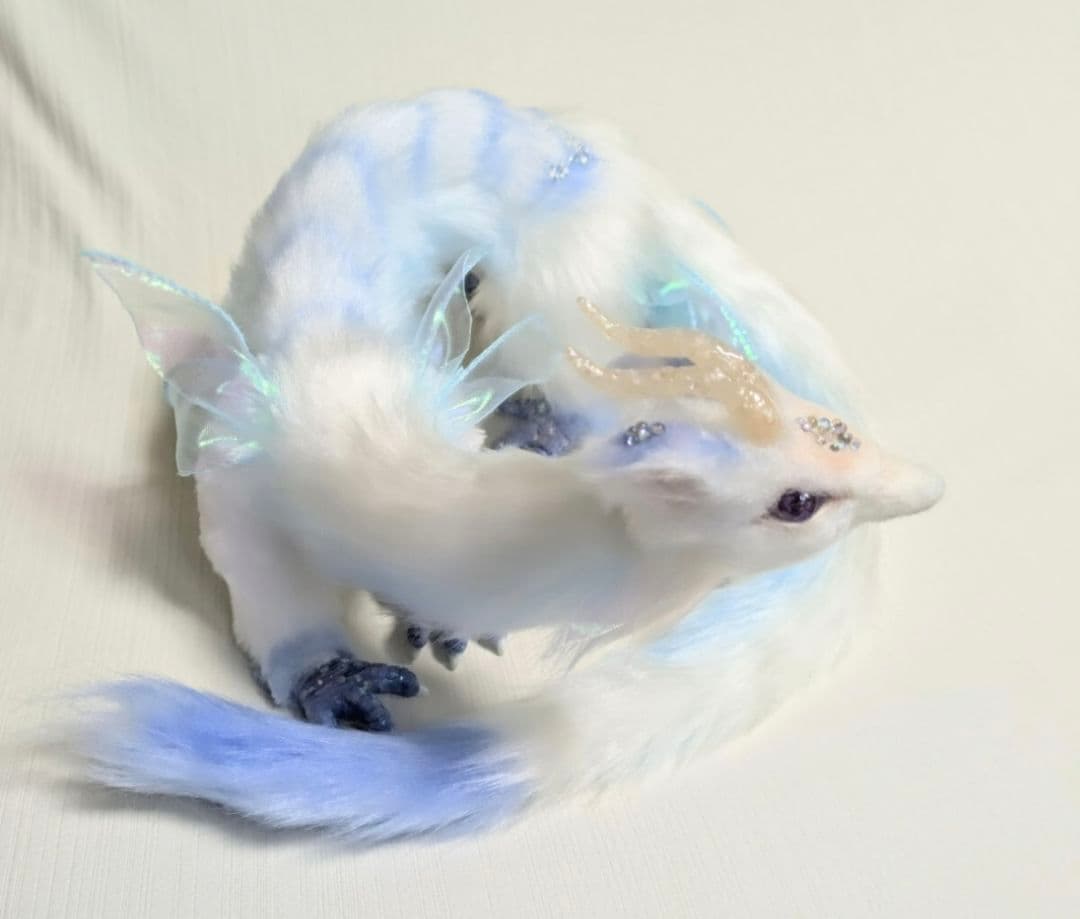 作家様製 アートドール 冬の氷龍 白龍 ドラゴン 幻獣 ぬいぐるみ