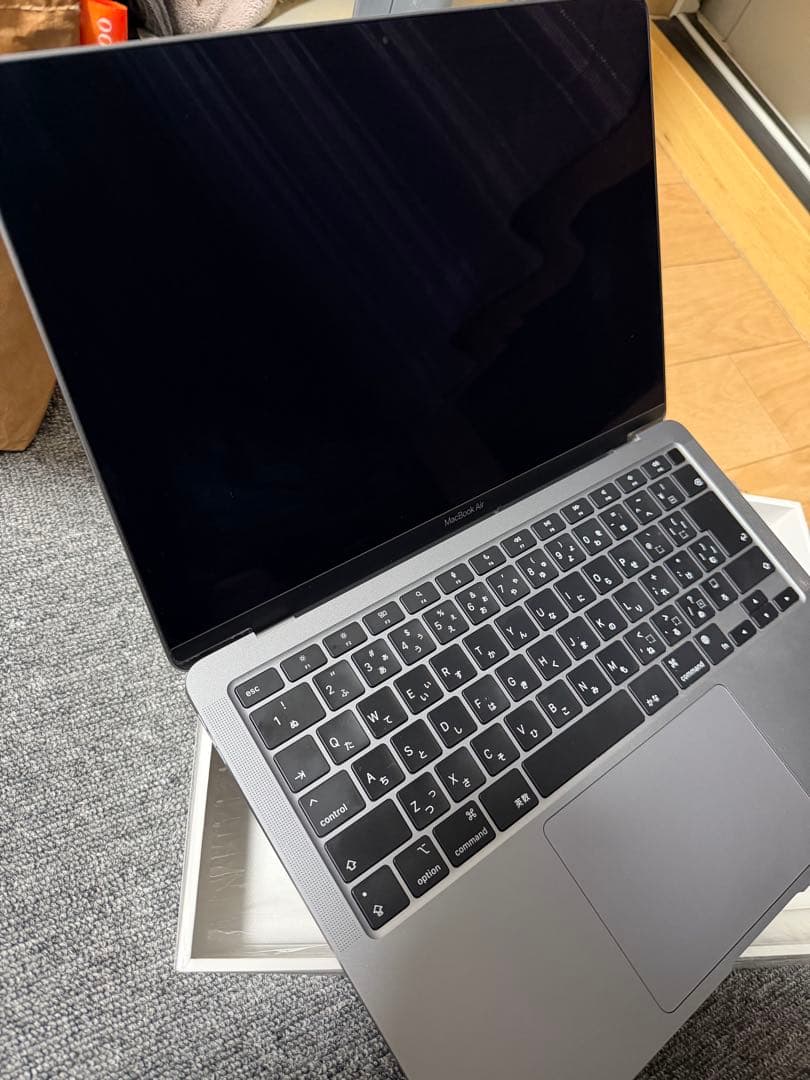 MacBook Air 13インチ 本体　M1チップ搭載 512GB