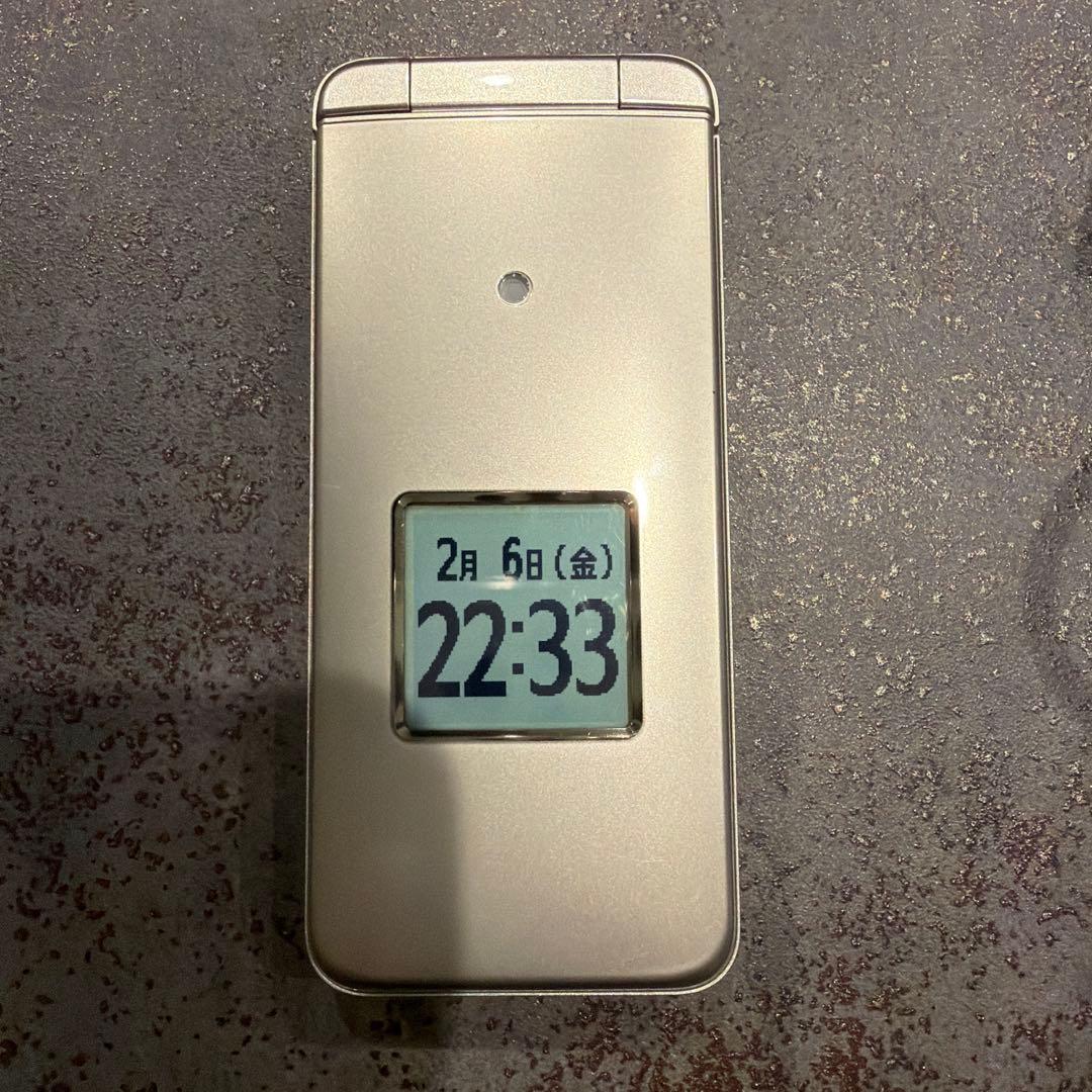 京セラau KYF41 ホワイト 折りたたみ式携帯電話