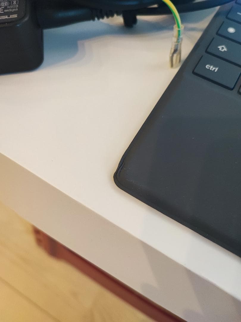 HP Chromebook x2 11 4GB/64GB キーボード付 IPS