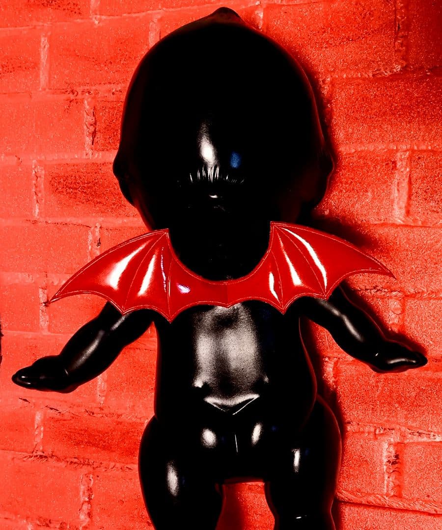 大きいキューピー人形フィギュア　ドロヘドロ　ヴィヴィアン　悪魔面白雑貨