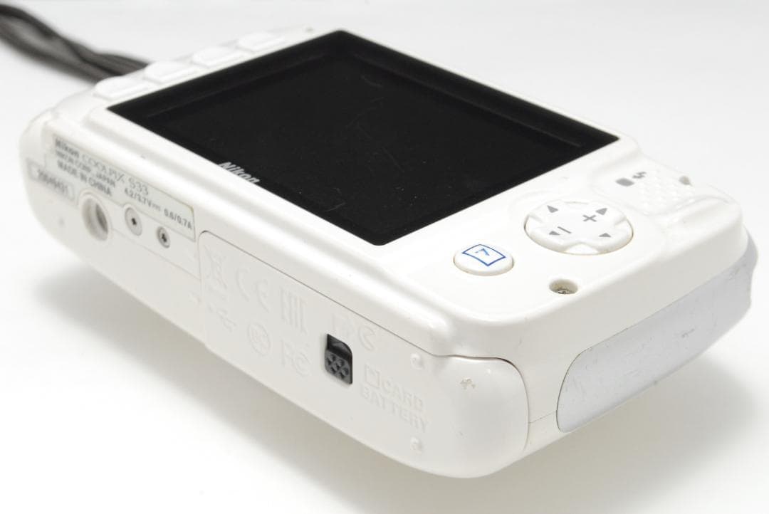 Nikon Coolpix s33 white 防水・耐衝撃カメラ 動作確認済