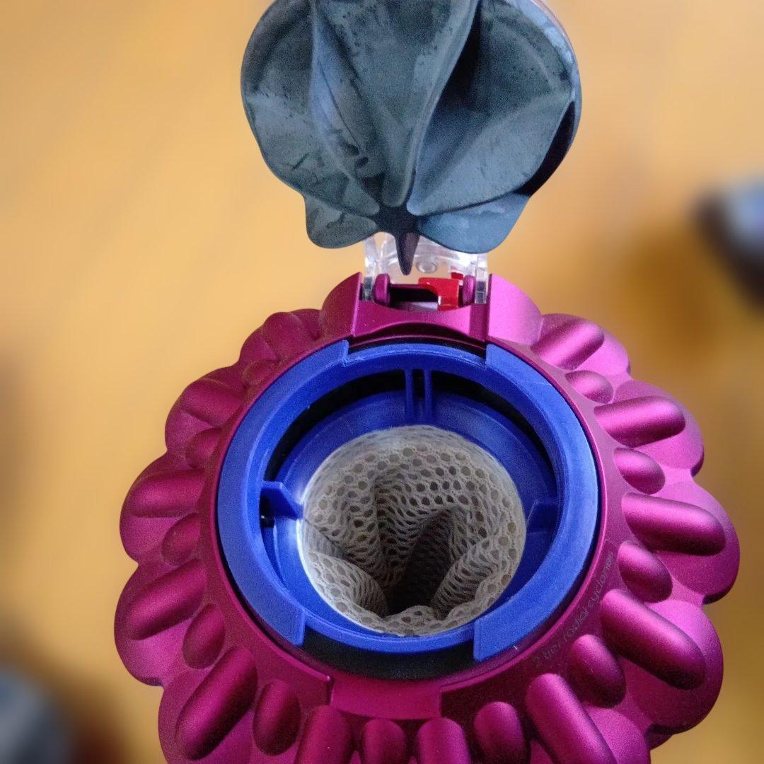 ダイソン 電気掃除機 DC63 【消毒/清掃/動作確認済】画像にあるもののみ