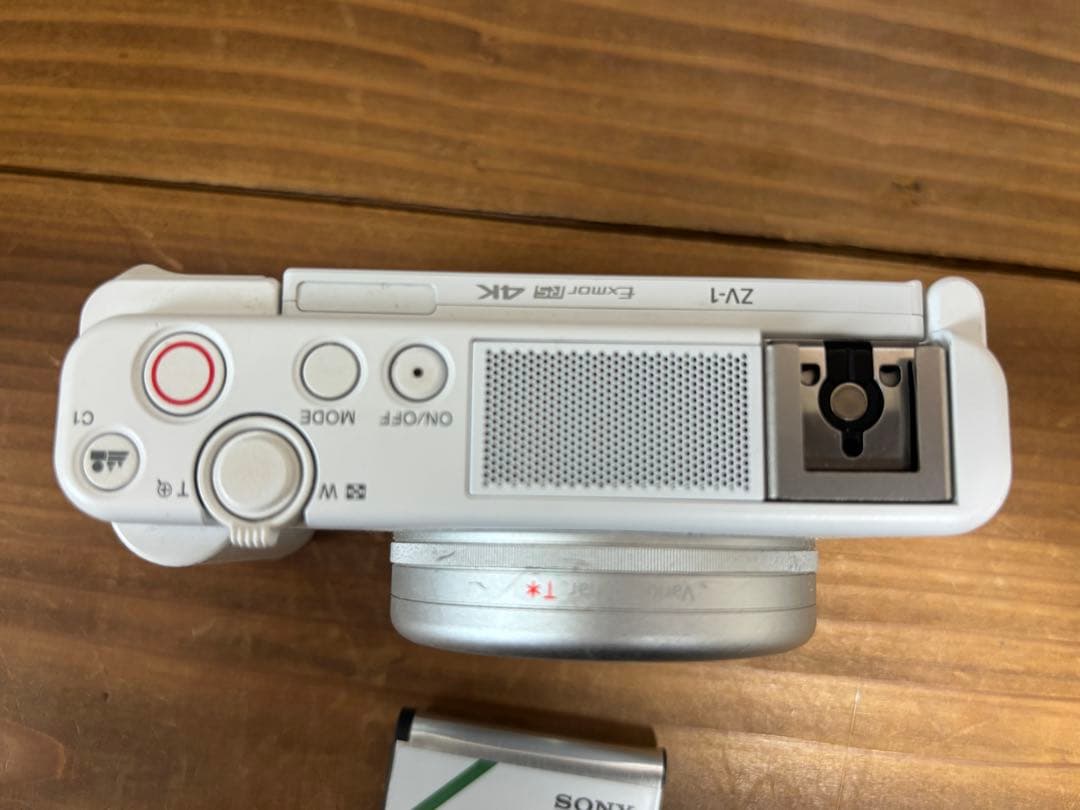 SONY ZV-1 ホワイト コンパクトデジカメ　予備バッテリー付