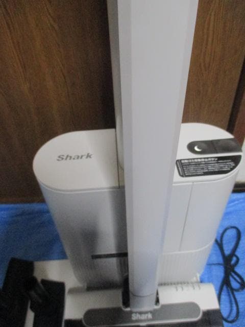 送料無料　shark ハンディークリーナー CS150JAE　シャーク掃除機