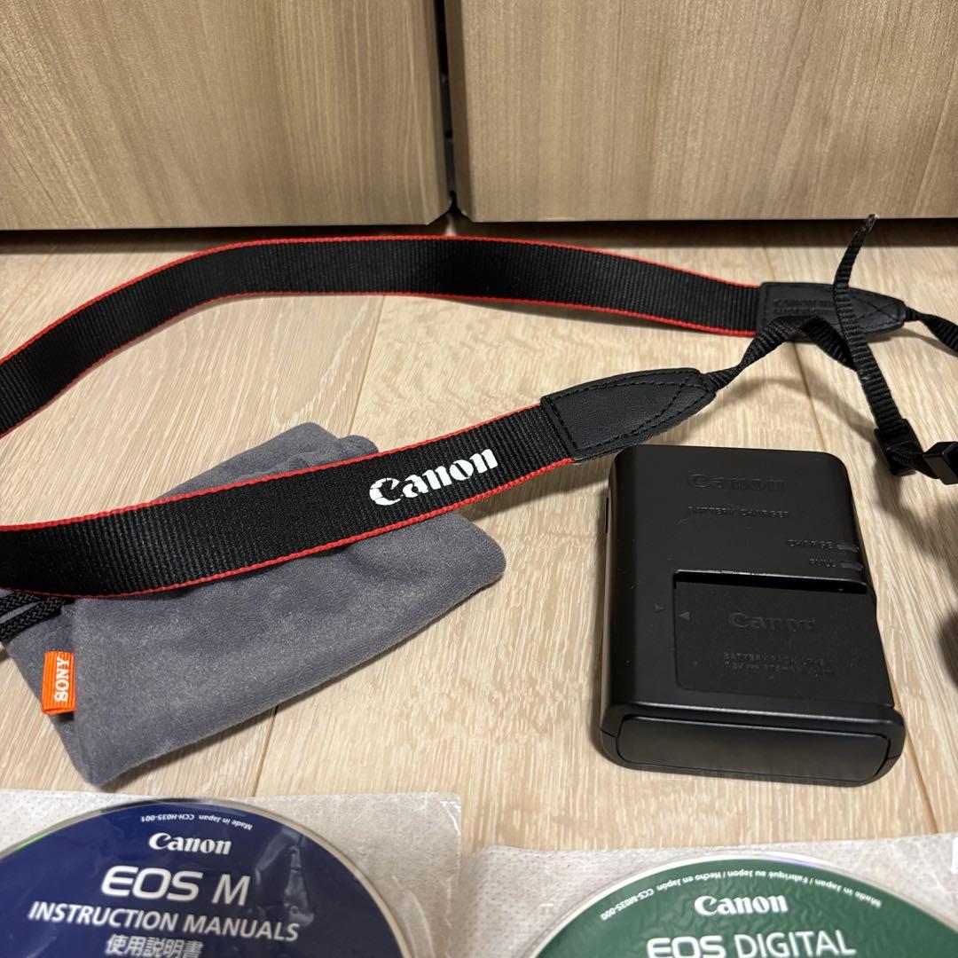 【ジャンク品】Canon EOS M Kit