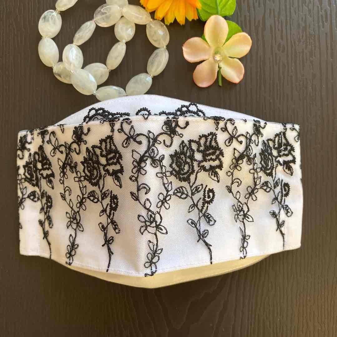 インナーマスク　立体　ブラックローズチュールレース　ハロウィンに♡    大臣風