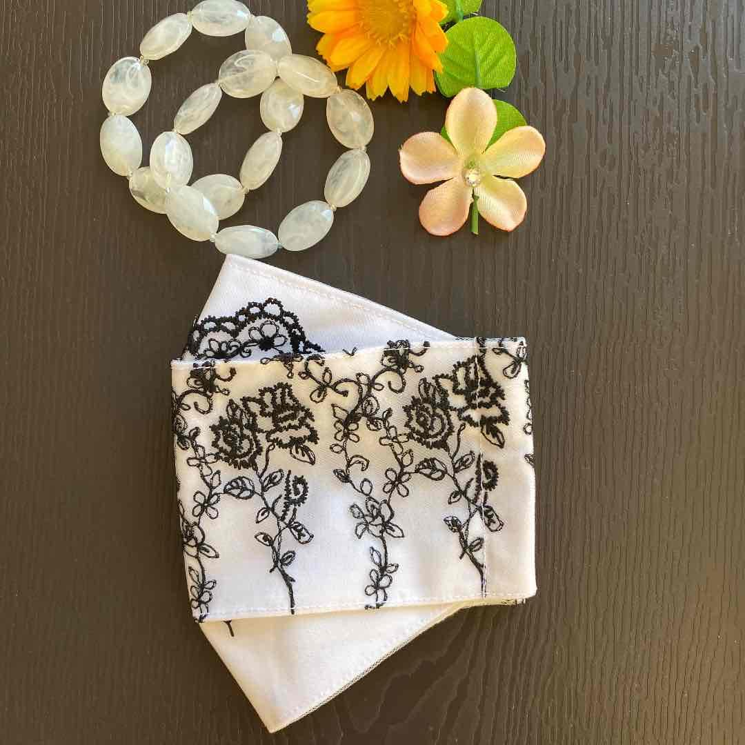 インナーマスク　立体　ブラックローズチュールレース　ハロウィンに♡    大臣風