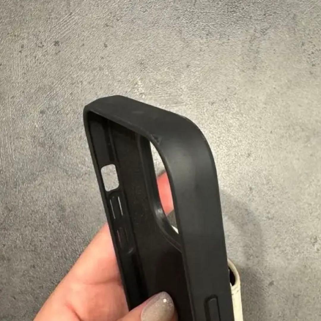 BANDOLIER iPhone 15 Pro ケース アイボリー