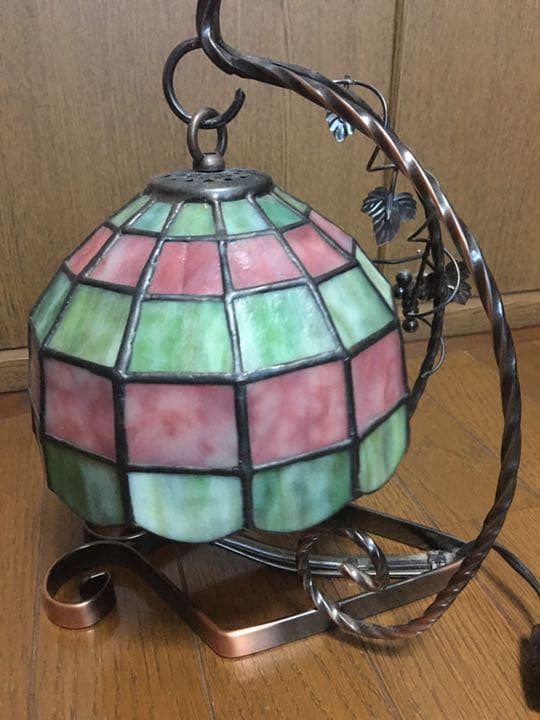 ステンドグラス　ランプ