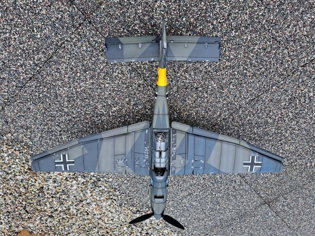週末値下　1/18 ドイツ空軍　スツーカ Ju 87 完成品　中古B