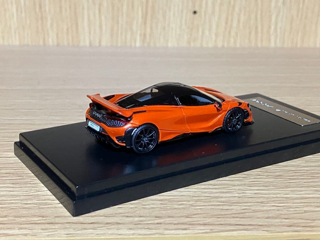 1/64 LCD model McLaren 765LT オレンジ