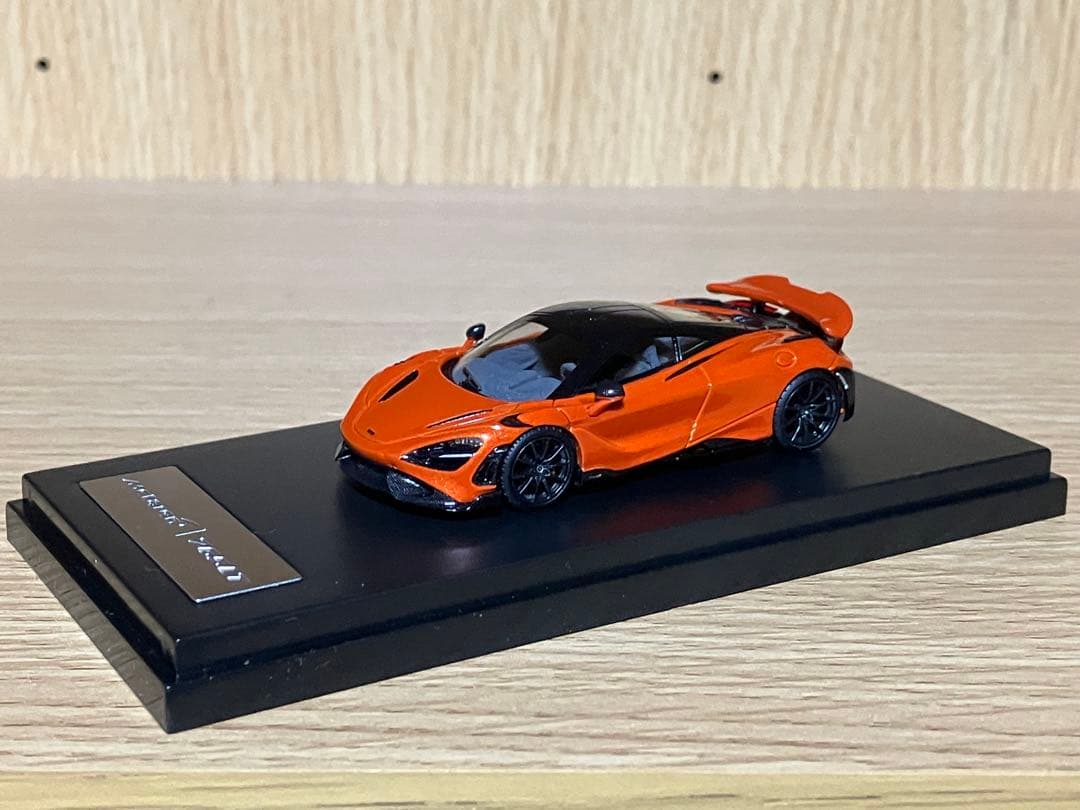 1/64 LCD model McLaren 765LT オレンジ
