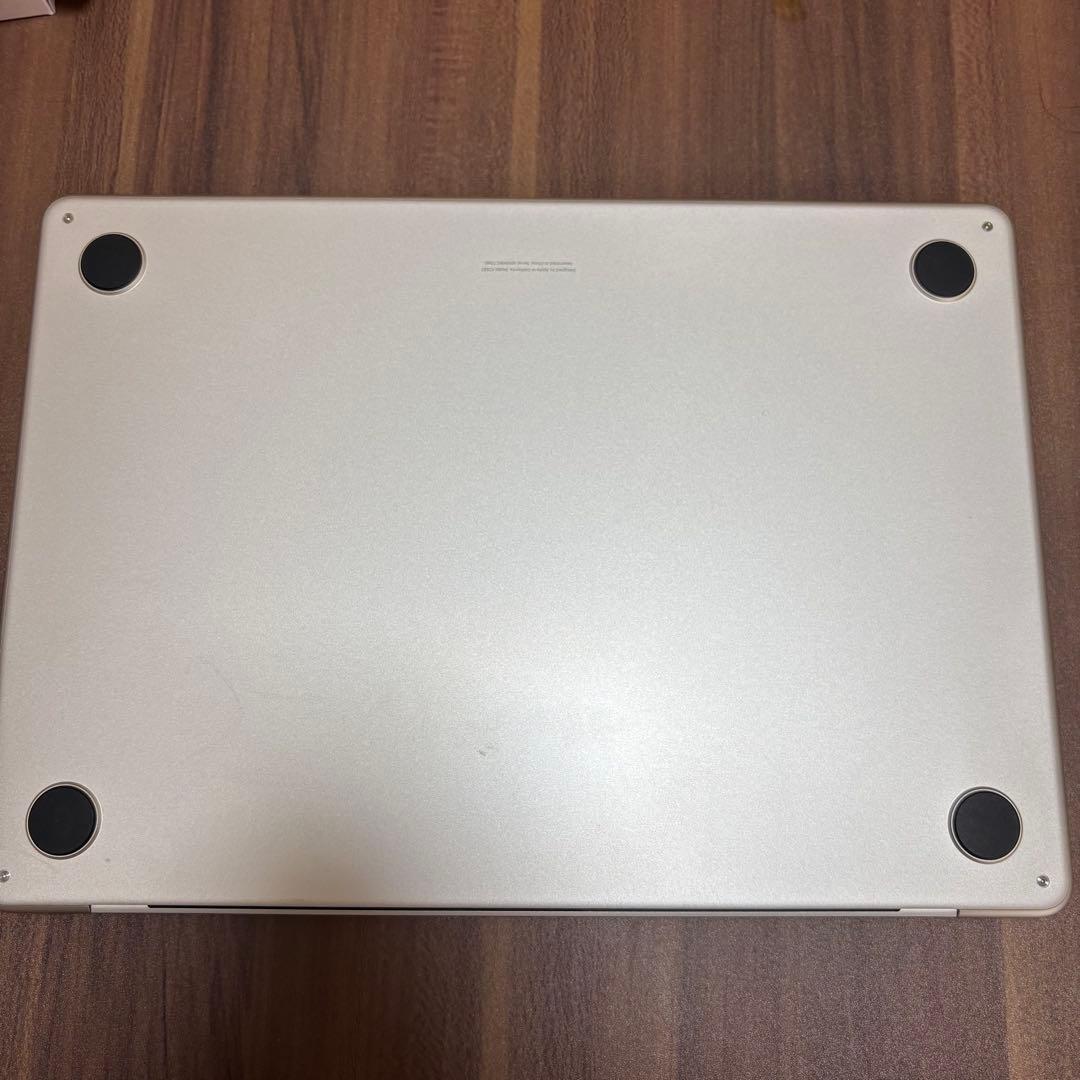 Apple MacBook Air 13.6インチ M2 256GB