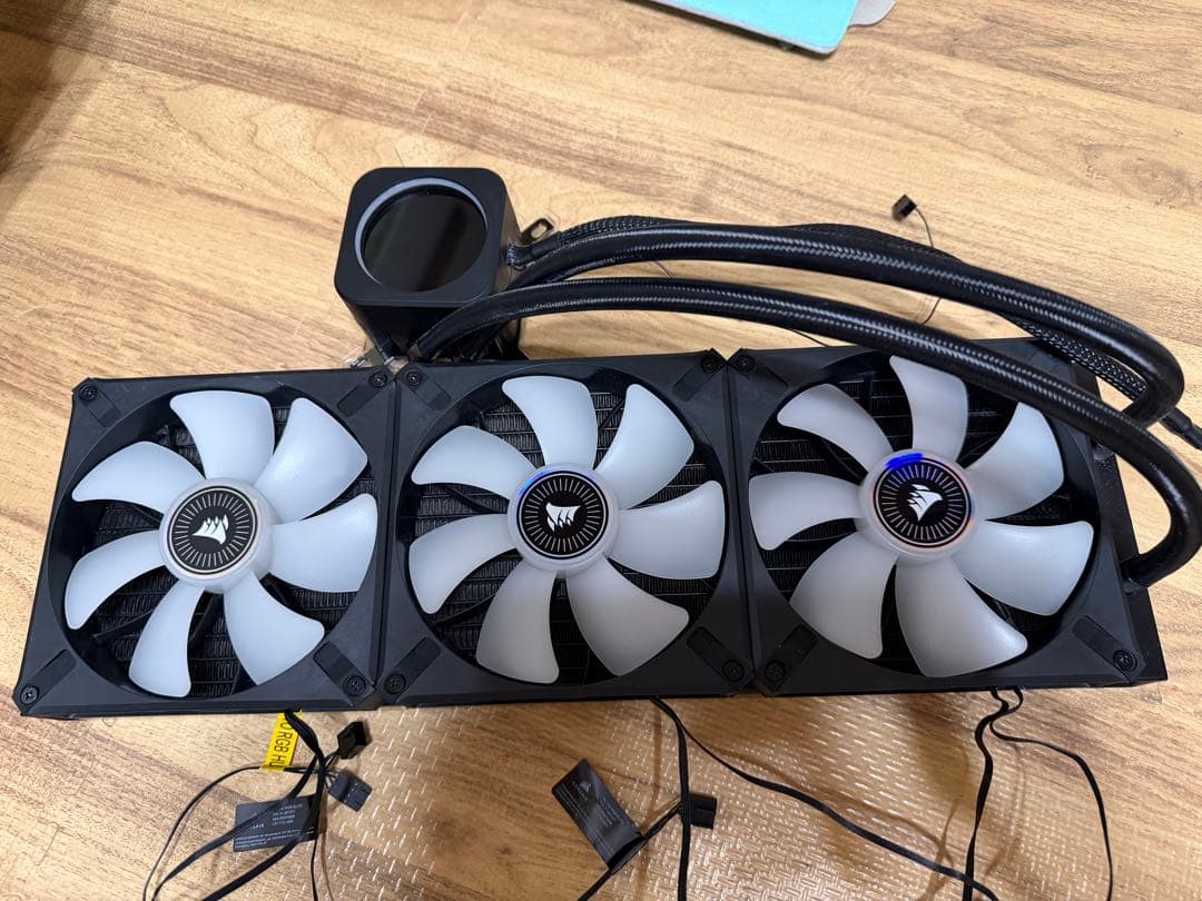 Corsair iCUE H170i ELITE LCD 簡易水冷CPUクーラー