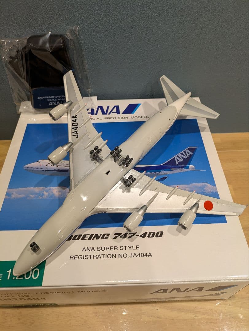 全日空商事 ANA B747-400 JA404A 1/200