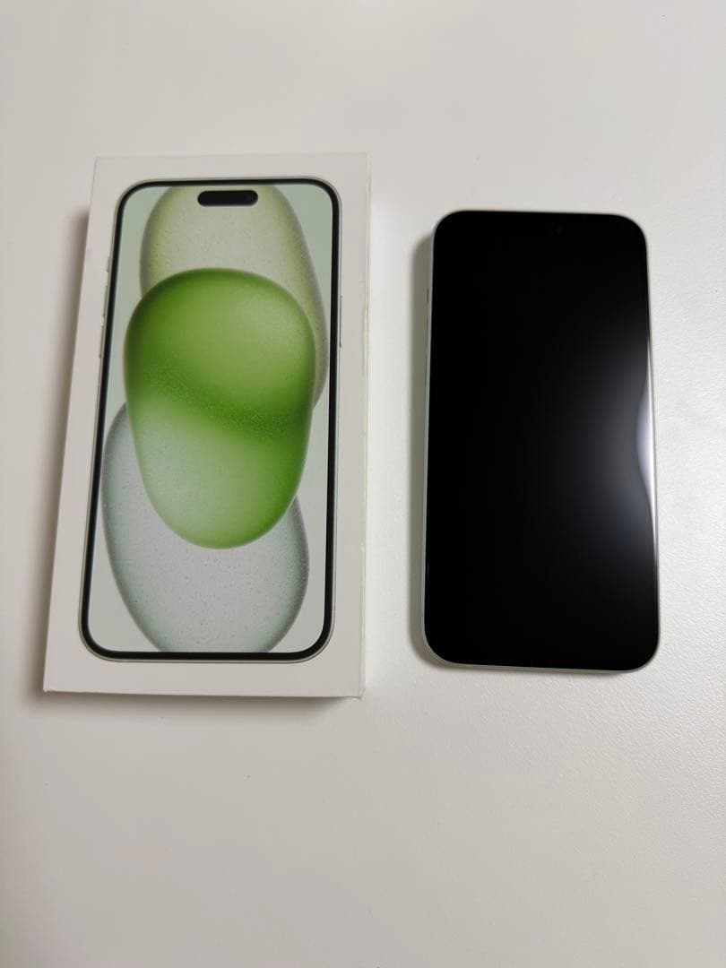 【バッテリー90%】美品Apple iPhone 15Plus 128GB 本体