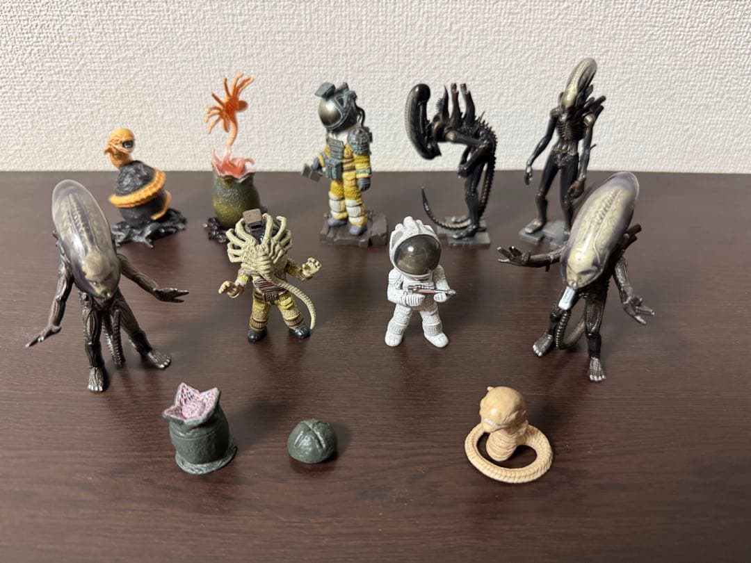 エイリアンフィギュア 11体セット【2種コンプリート】