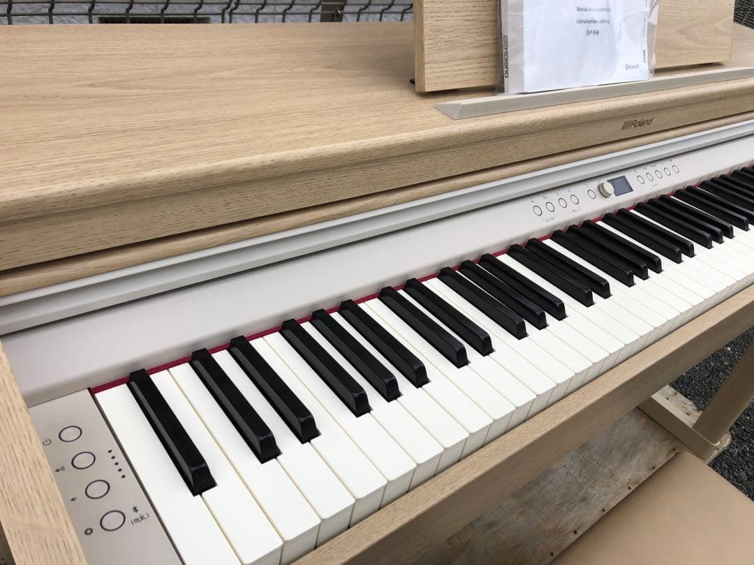 ローランド 現行モデル RP701-LA