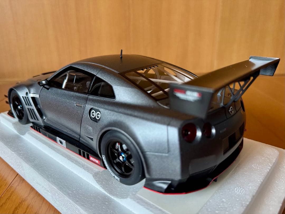 1/18オートアート GT-R NISMO GT3 マットグレーAUTOart