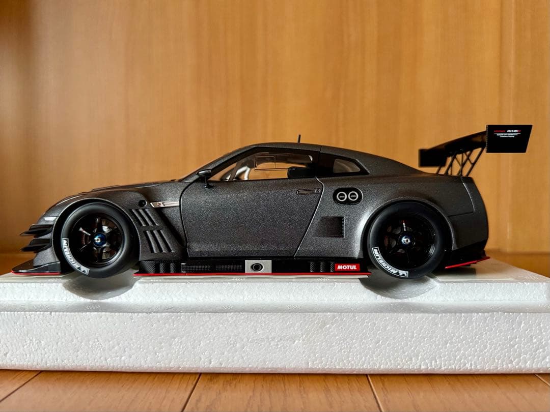 1/18オートアート GT-R NISMO GT3 マットグレーAUTOart