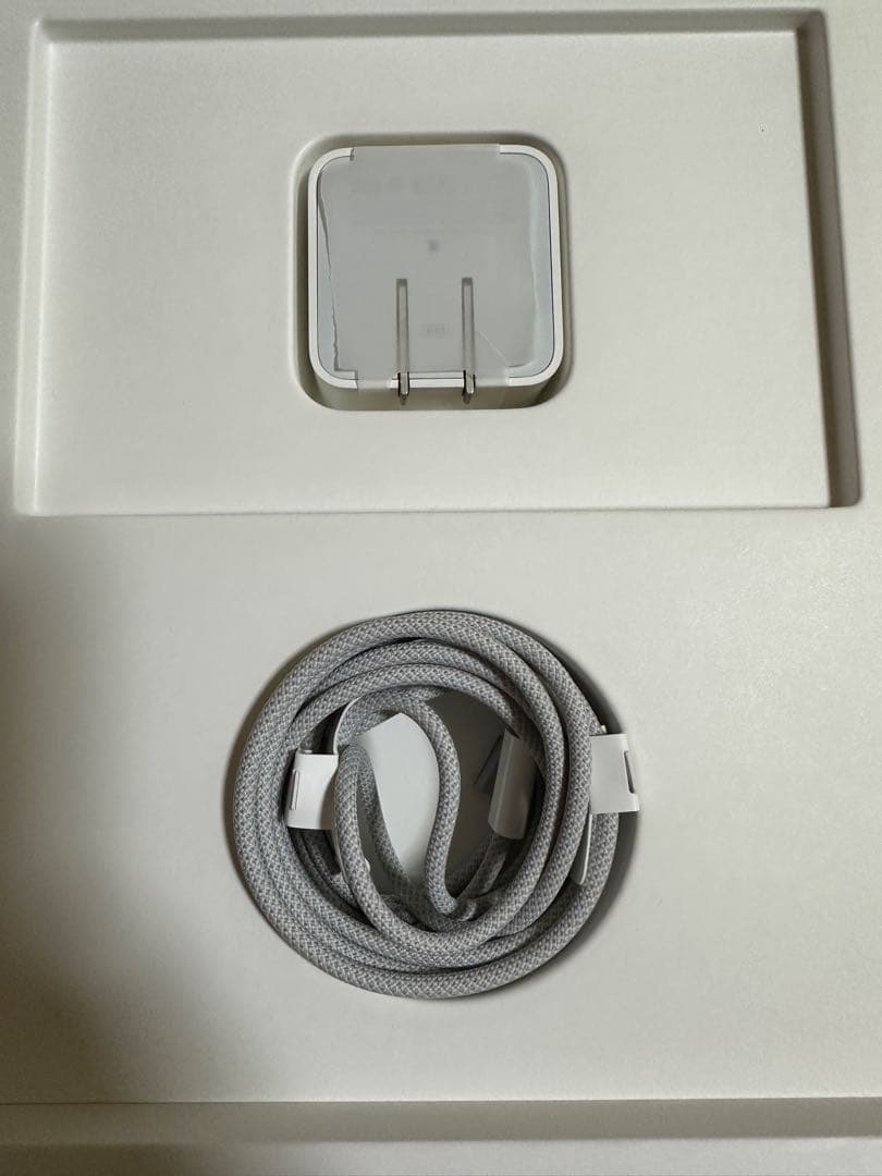 M2チップ MacBook Air - スペースグレイ 16GB 1TB SSD