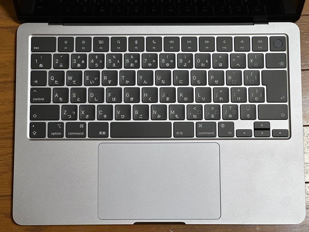 M2チップ MacBook Air - スペースグレイ 16GB 1TB SSD