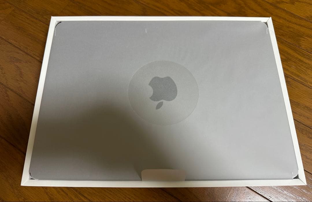 M2チップ MacBook Air - スペースグレイ 16GB 1TB SSD