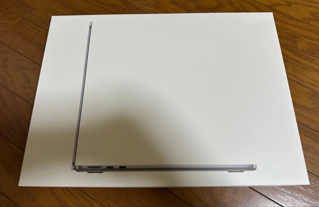M2チップ MacBook Air - スペースグレイ 16GB 1TB SSD