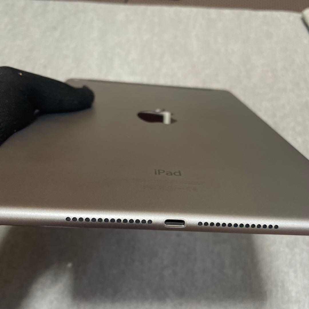 iPad本体 H6819 iPad Air2 16GB