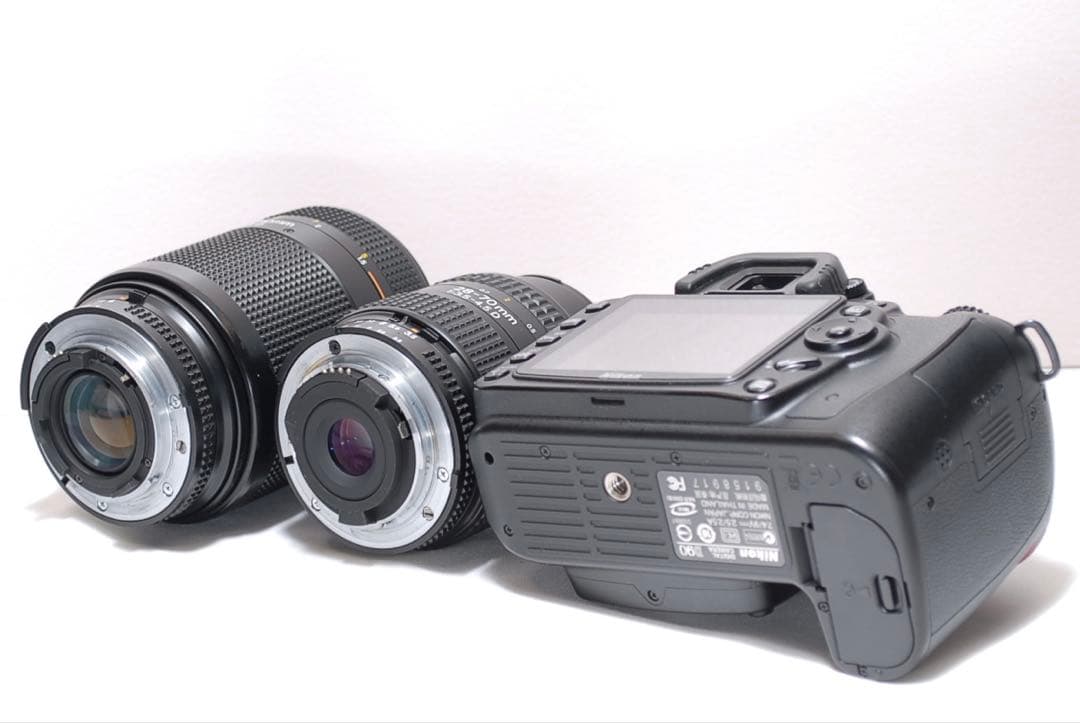 スポーツ観戦に✨Nikon D90✨ダブルレンズ✨おまけ多数✨すぐに使える