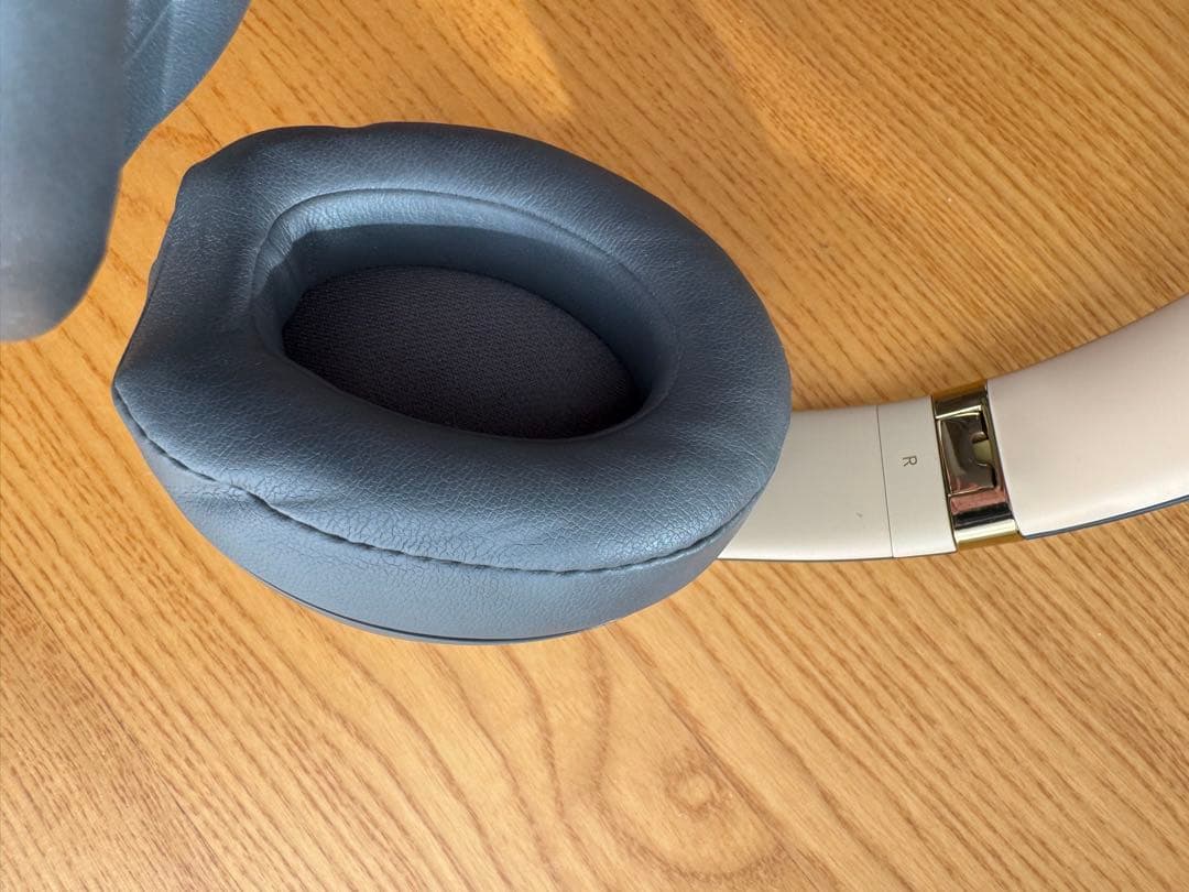 Beats Studio3 Wireless シャドーグレー