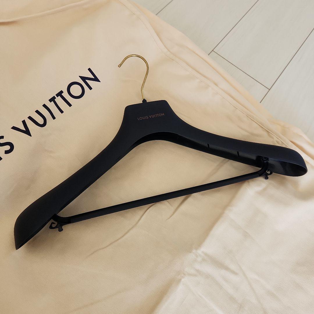 ‼️新品‼️LOUIS VUITTON 衣類カバー &ハンガーセット