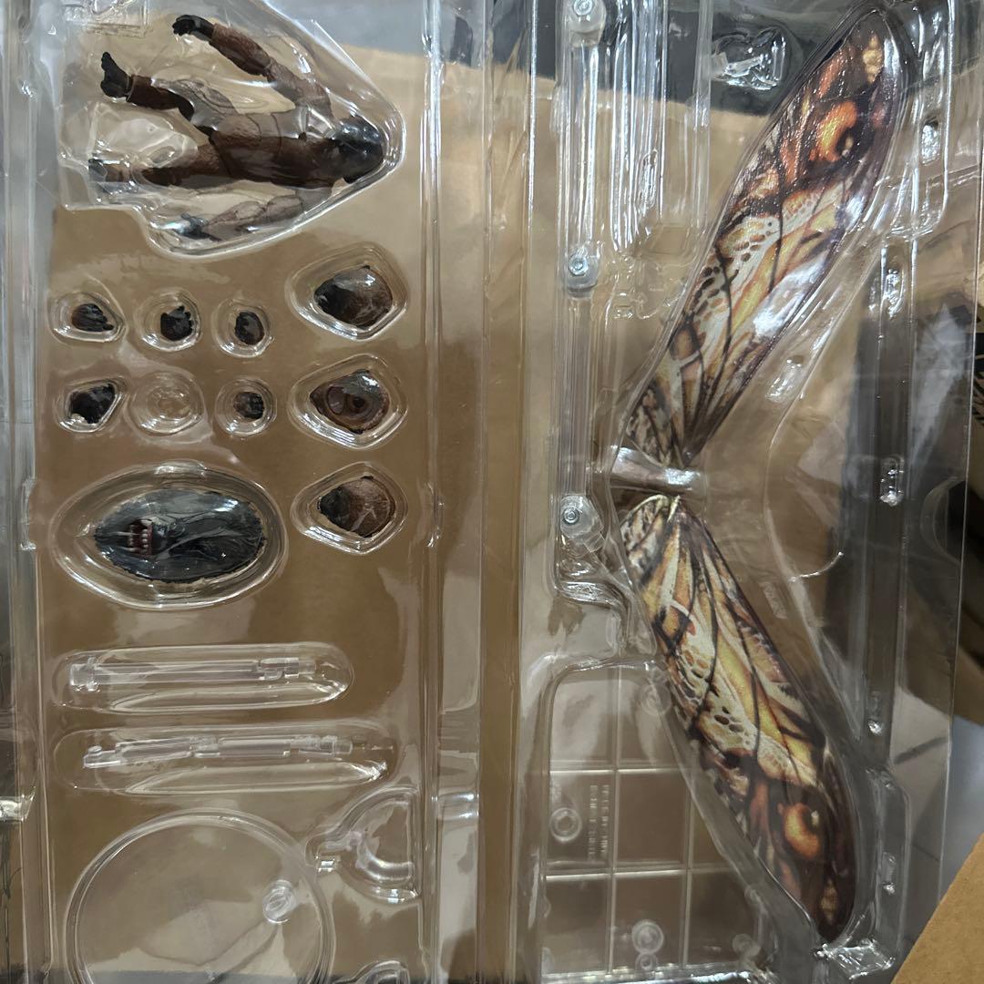 S.H.MonsterArts SUKO & MOTHRA スーコ モスラ