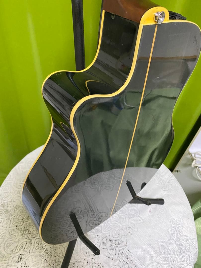 気分は長渕剛　弾き語りならヤマハAPX6A エレアコ　音出し良好　アコギもOK！