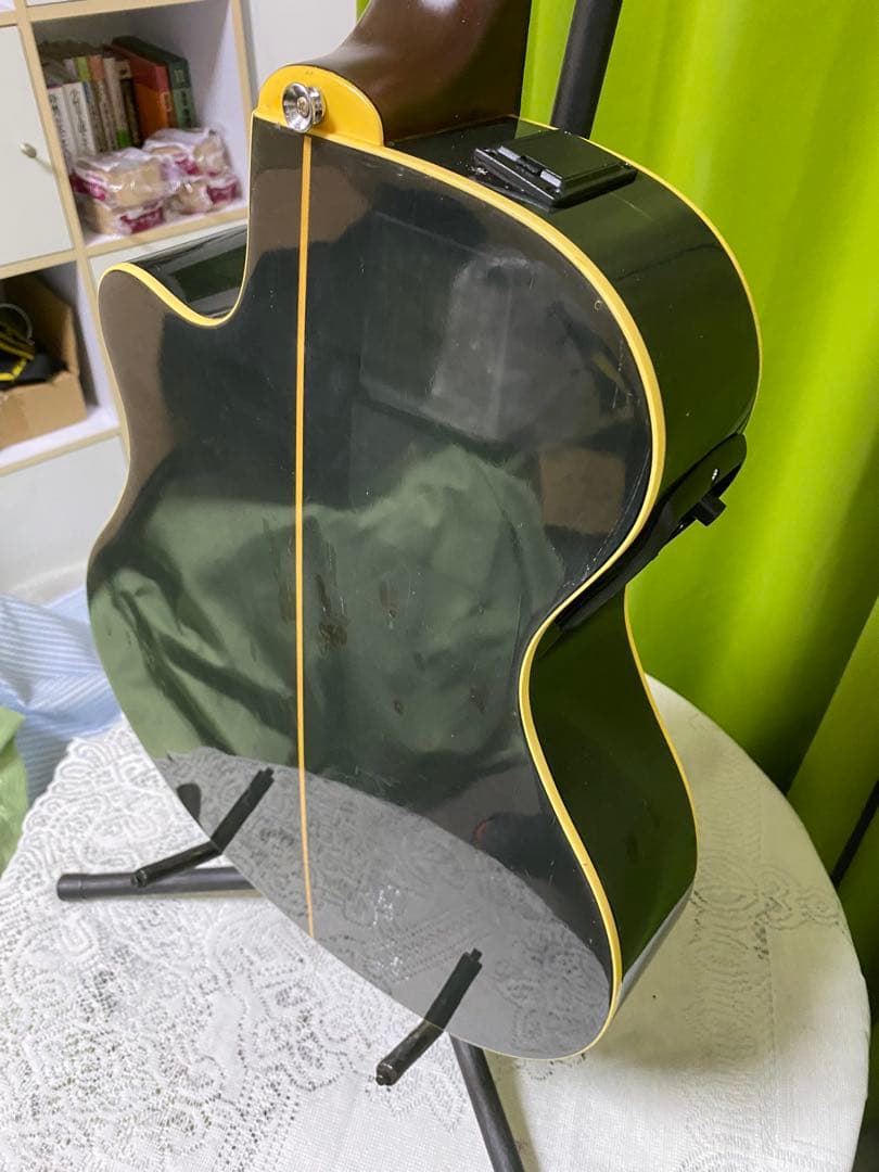 気分は長渕剛　弾き語りならヤマハAPX6A エレアコ　音出し良好　アコギもOK！