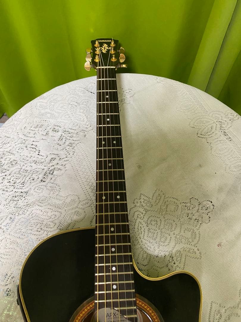 気分は長渕剛　弾き語りならヤマハAPX6A エレアコ　音出し良好　アコギもOK！