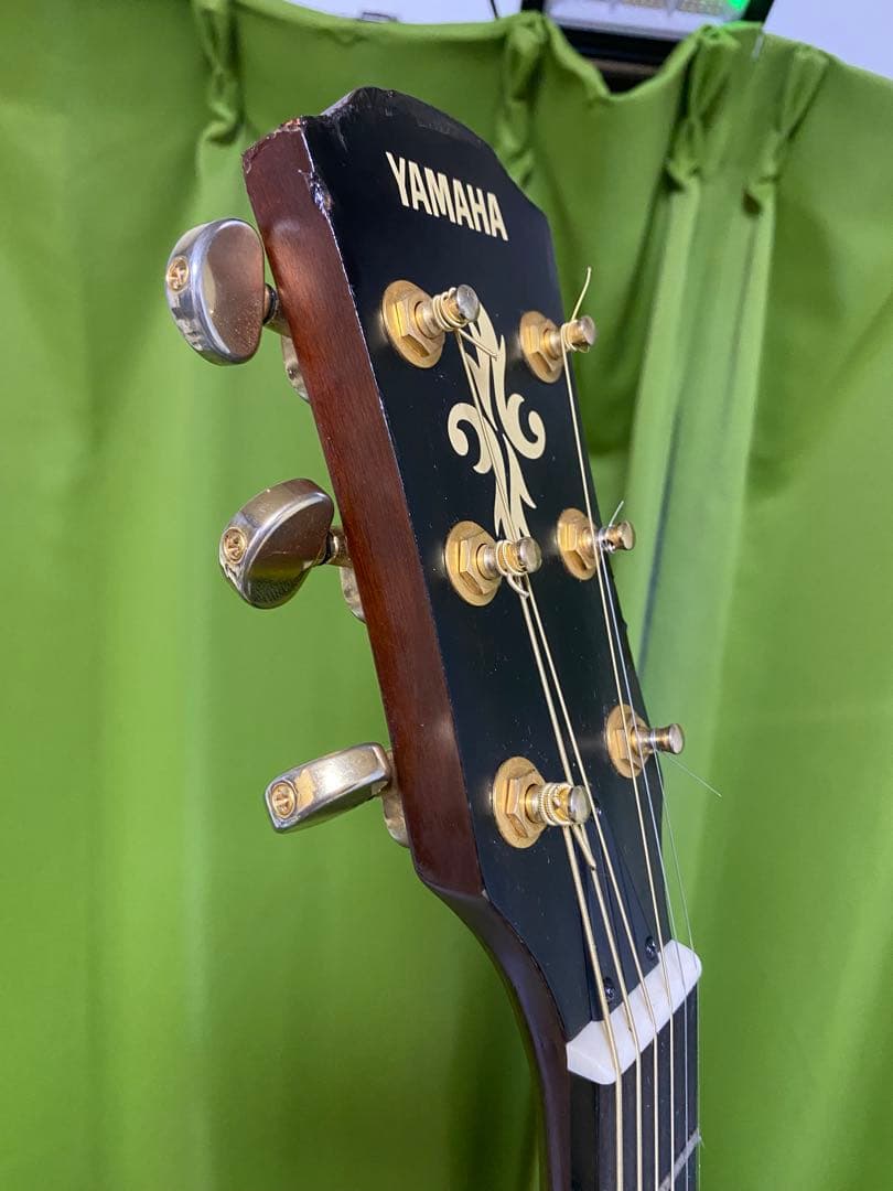 気分は長渕剛　弾き語りならヤマハAPX6A エレアコ　音出し良好　アコギもOK！